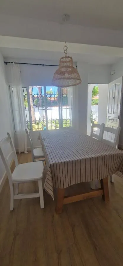 Casa vacanze Casa Con Jardin En Playa La Barrosa, Urbanizacion Dona Violeta Villa Chiclana de la Frontera